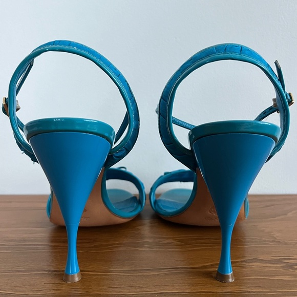 Viktor & Rolf Ruched Satin Patent Leather Bow Ribbon Heels - Picture 14 of 16